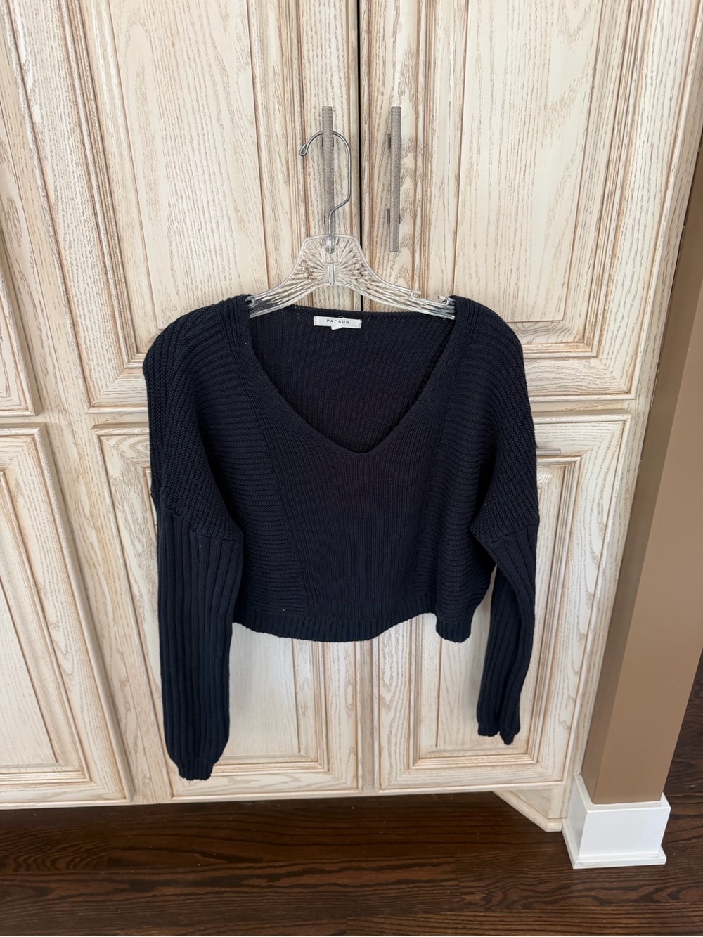 Pacsun navy  V-Neck Cropped Knit Sweater